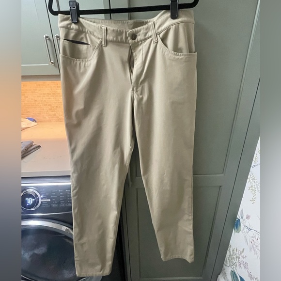 Lululemon Commission Classic fit warpstreme pants in khaki and navy blue. 34x32 - Picture 3 of 5